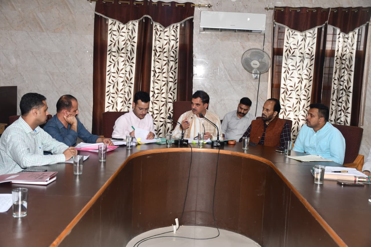 प्रदेश सरकार प्रभावितों के साथ, यथा सम्भव सहायता की जा रही प्रदान – संजय अवस्थी