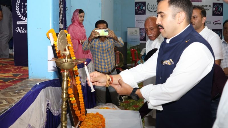 युवाओं के जीवन को सही दिशा प्रदान करने में खेल महत्वपूर्ण – विक्रमादित्य सिंह