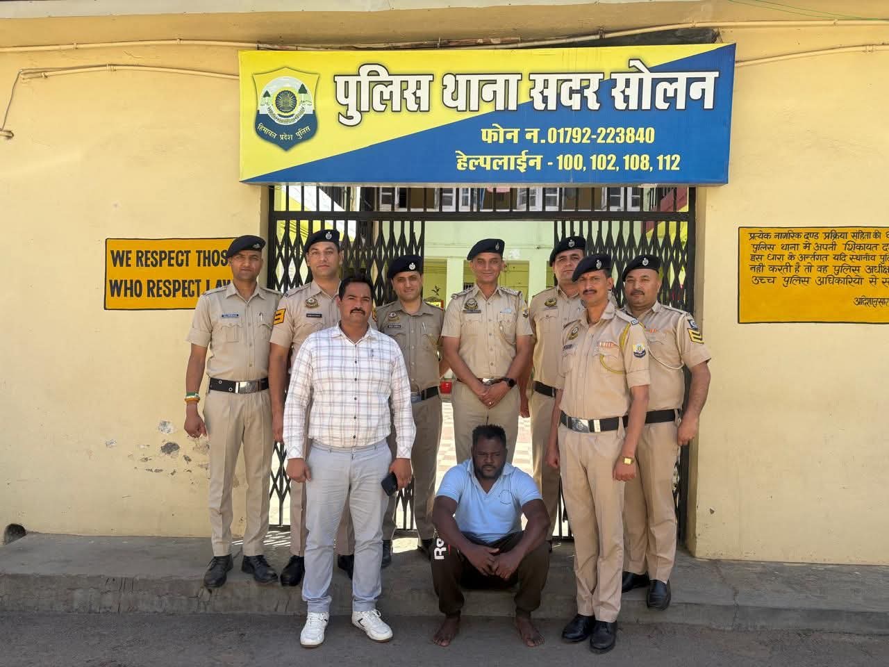 सोलन पुलिस ने नशा तस्करी के खिलाफ सख्त अभियान के तहत एक अंतरराज्यीय ड्रग नेटवर्क का पर्दाफाश करते हुए बड़ी सफलता